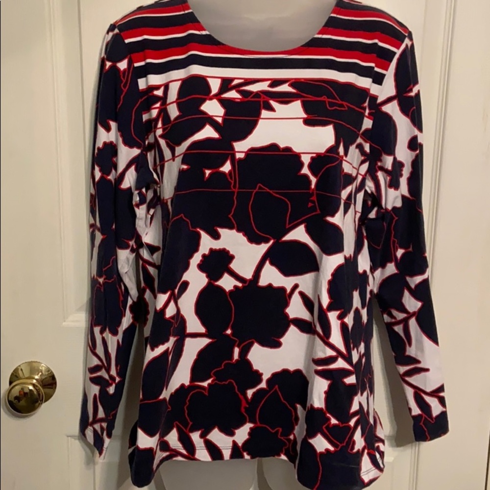 Christopher and Banks long sleeved top